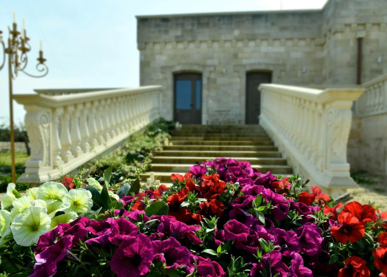 Castello Salentino B&B 멜렌두뇨 외부 사진