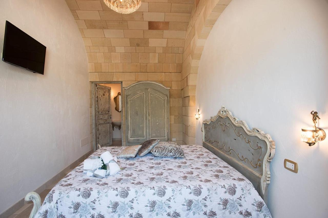 Castello Salentino B&B 멜렌두뇨 외부 사진