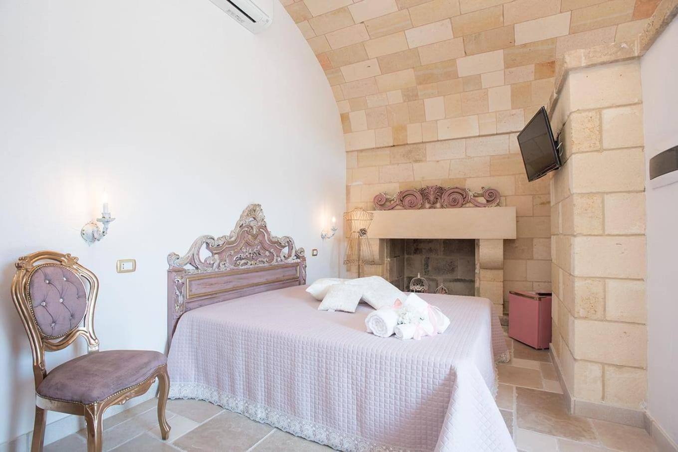 Castello Salentino B&B 멜렌두뇨 외부 사진
